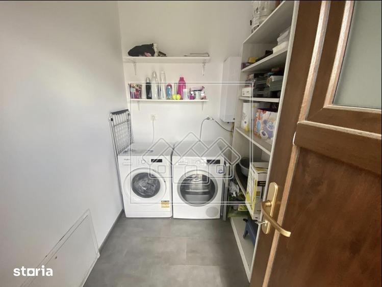 Casă cu 4 camere cu Teren 220 Mp în Șelimbăr