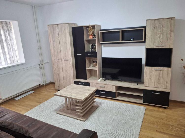 Apartament cu 2 camere decomandat în Crihala