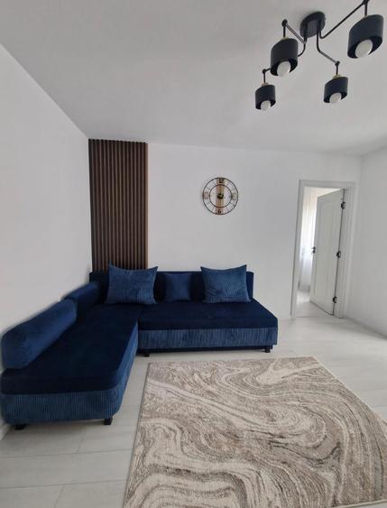 Apartament cu 2 camere decomandat, mobilat în Tomis Nord