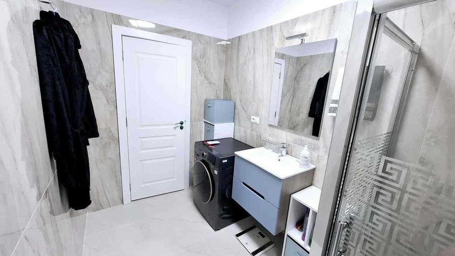 Apartament cu 2 camere decomandat în Calea București