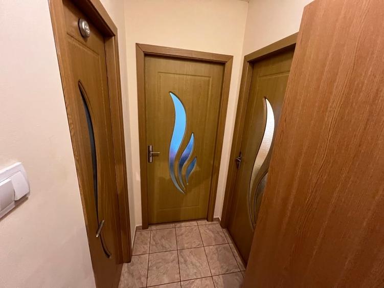 Apartament cu 2 camere decomandat, mobilat în Lețcani