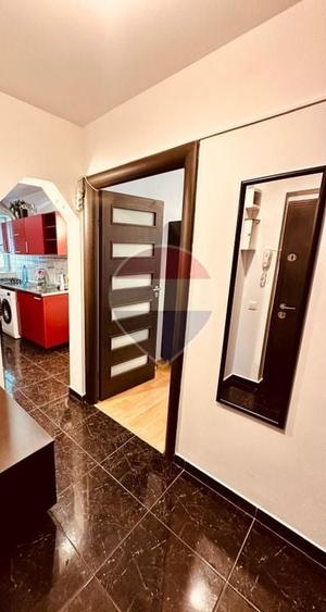 Apartament cu 2 camere decomandat în Drumul Taberei