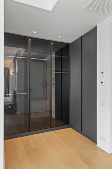 Apartament cu 3 camere semidecomandat, mobilat în Floreasca