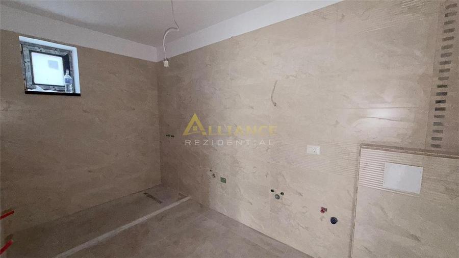 Casă individuală cu 5 camere cu Teren 530 Mp în Berceni