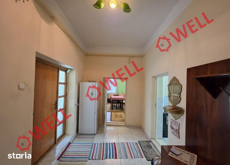 Casă cu 2 camere decomandat cu Teren 98 Mp în Central