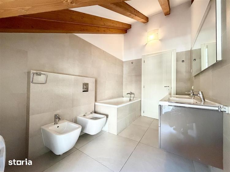 Apartament cu 3 camere decomandat în Calea Dumbrăvii
