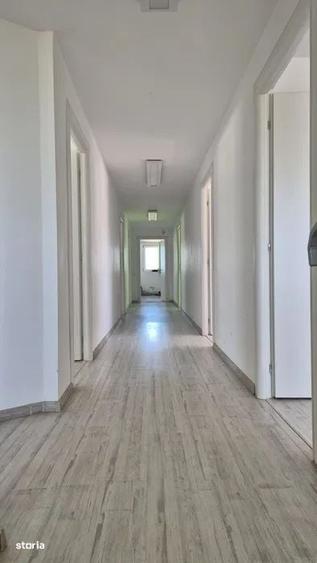 Spațiu comercial, de 1,100 mp, în Central