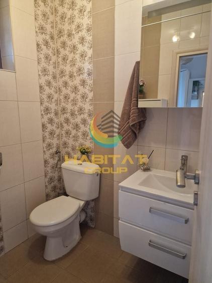 Casă individuală cu 5 camere cu Canalizare în Central
