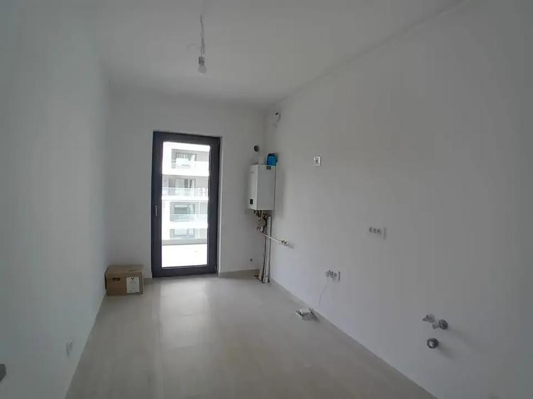 Apartament cu 3 camere decomandat în Barbu Văcărescu