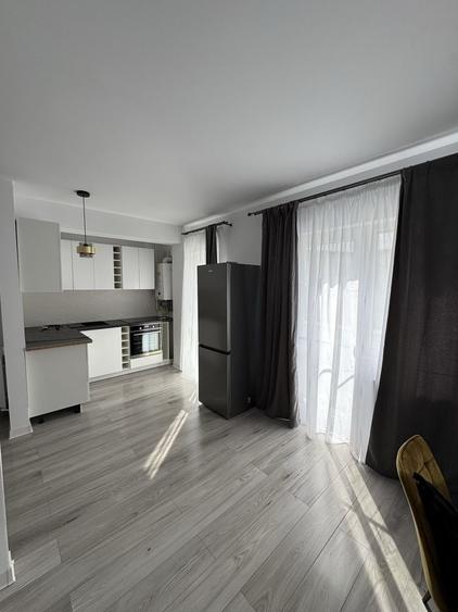 Apartament cu 2 camere decomandat în Florești