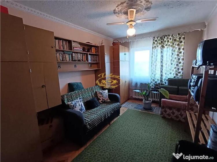 Apartament cu 2 camere decomandat în Toplița
