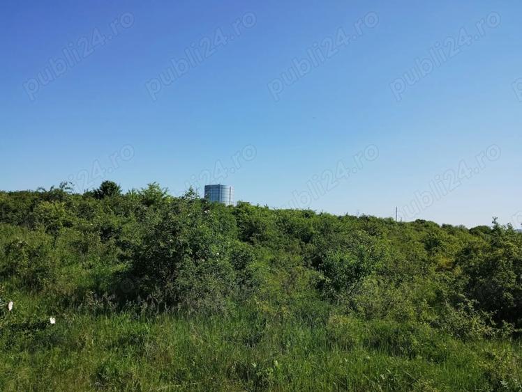 Teren de 350 mp, în Cercu