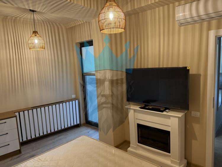 Apartament cu 2 camere semidecomandat, mobilat în P-ța Alba Iulia