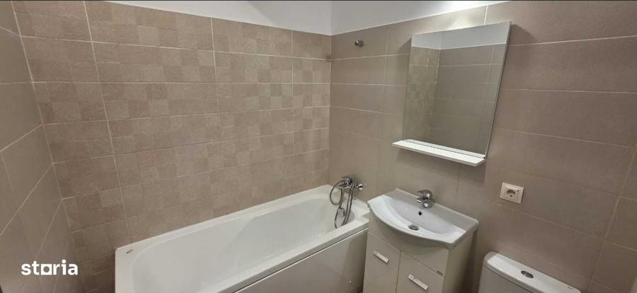 Apartament cu 2 camere decomandat în Păcii