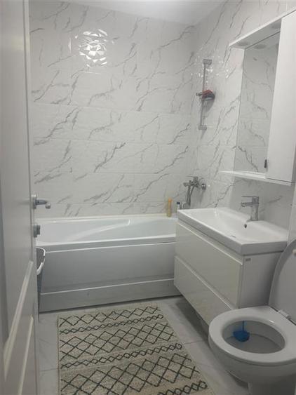 Apartament cu 3 camere decomandat, mobilat în Moara de foc