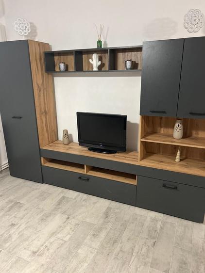 Apartament cu 2 camere semidecomandat în Galați