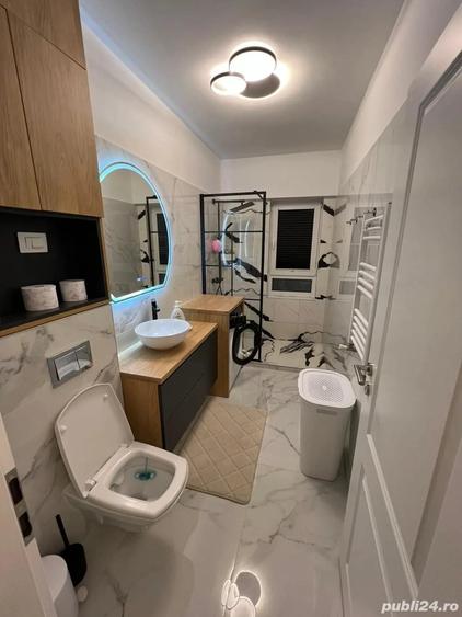 Apartament cu 2 camere decomandat în Politehnica