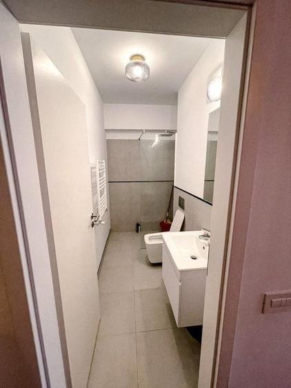 Apartament cu 2 camere decomandat, mobilat în Jiului