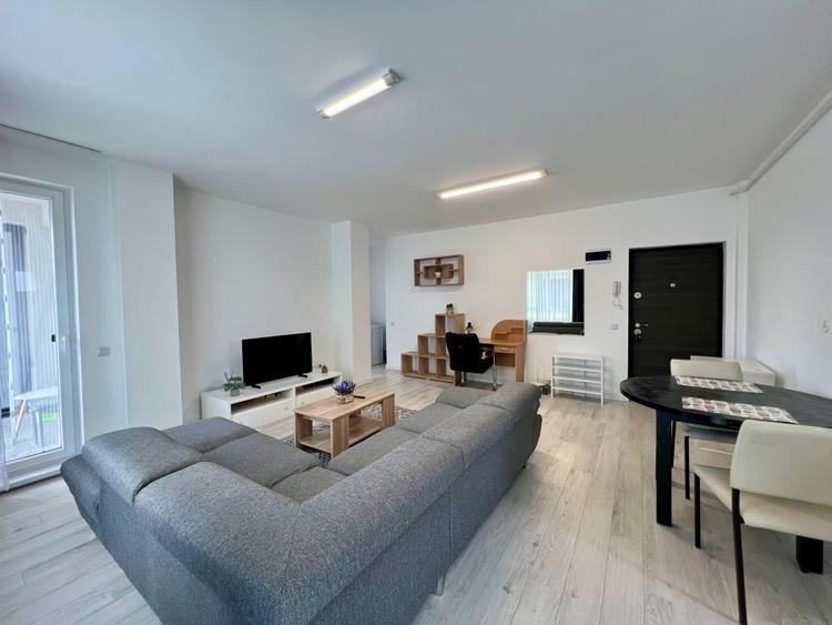 Apartament cu 2 camere semidecomandat, mobilat în Europa