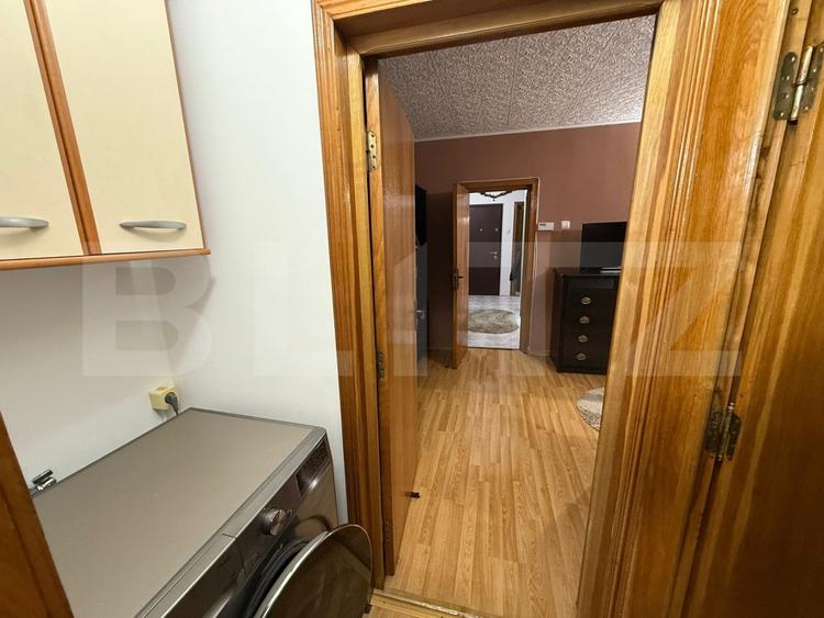 Apartament cu 4 camere semidecomandat, mobilat în Nicolina