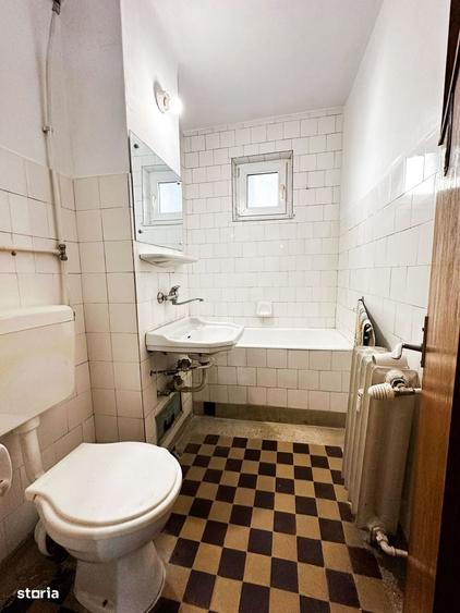 Apartament cu 4 camere decomandat în Republicii