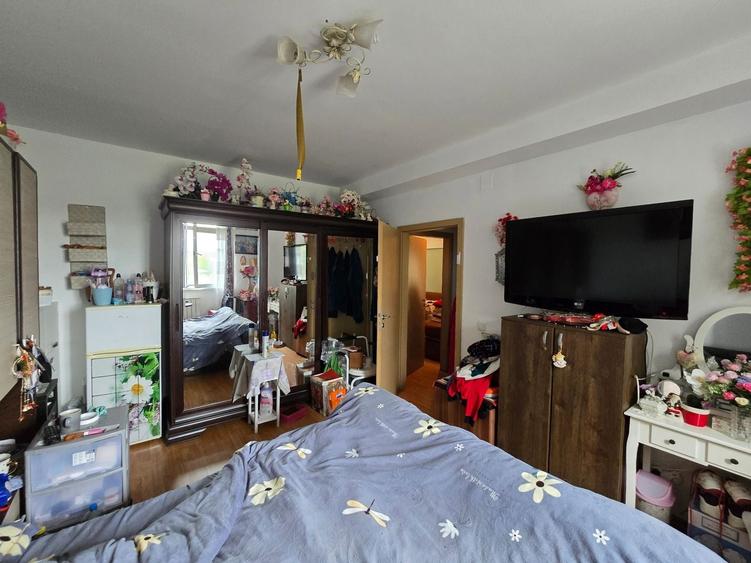 Apartament cu 2 camere decomandat, mobilat în Dumbrăvița