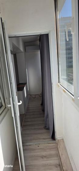 Apartament cu 3 camere decomandat în Obor