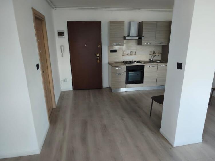 Apartament cu 3 camere decomandat în Ghirodei