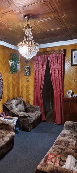 Apartament cu 4 camere decomandat în Vasile Aaron