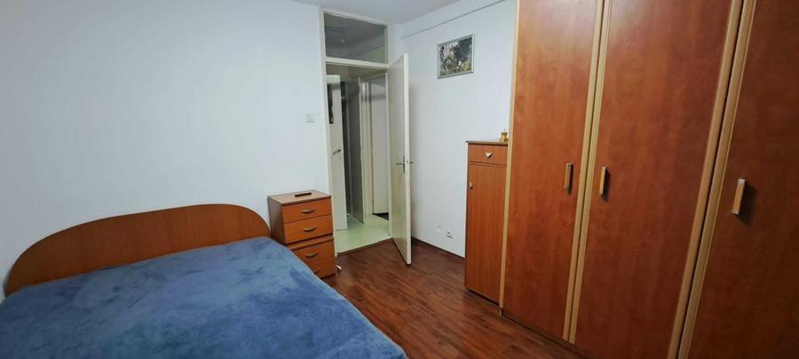 Apartament cu 2 camere semidecomandat în Costin Georgian