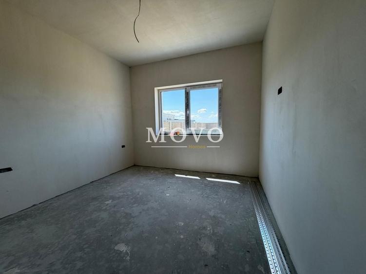 Duplex cu 4 camere cu Canalizare în Săcălaz