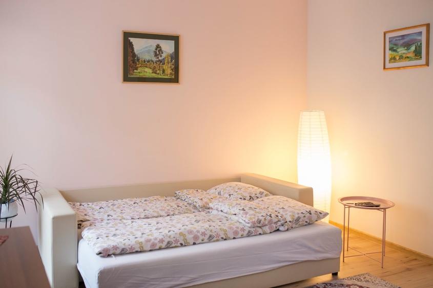 Apartament cu 2 camere decomandat în Centrul Istoric