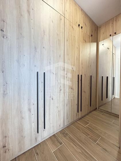 Apartament cu 2 camere decomandat, mobilat în Central