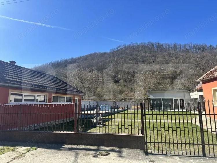 Casa cu piscina ?i teren generos de 3.298 mp in Lesnic, - 20