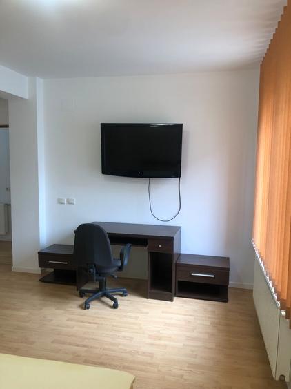 Casă cu 3 camere cu Canalizare în Boreal