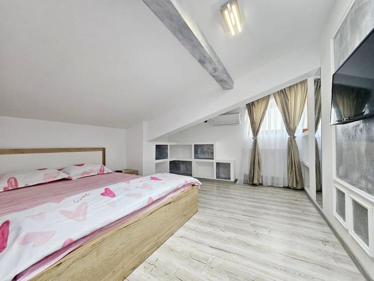 Apartament cu 4 camere semidecomandat, mobilat în Mamaia-Sat