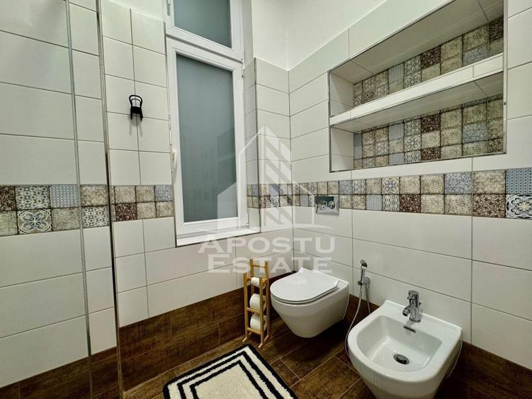 Apartament cu 4 camere decomandat, mobilat în Semicentral