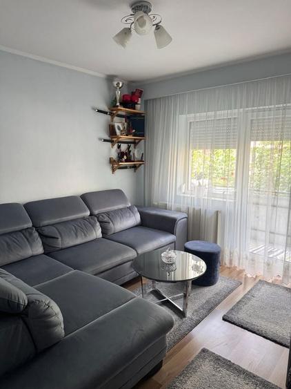 Apartament cu 2 camere decomandat în Micro 17
