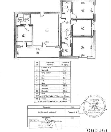 Apartament cu 4 camere semidecomandat în Băneasa