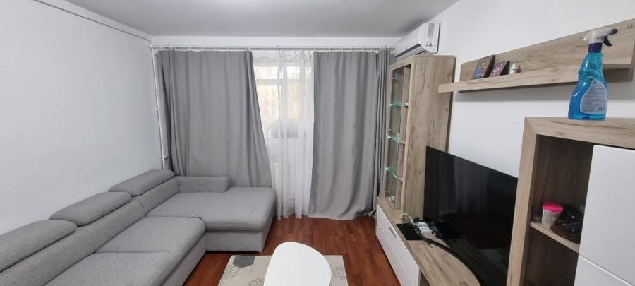 Inchiriez apartament Plaza Romania - 9