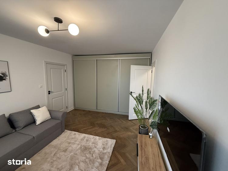 Apartament cu 2 camere semidecomandat în Tomis II
