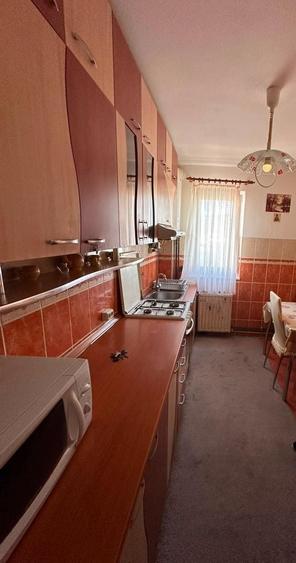Inchiriez apartament 2 camere Zarnesti- Grui - 8