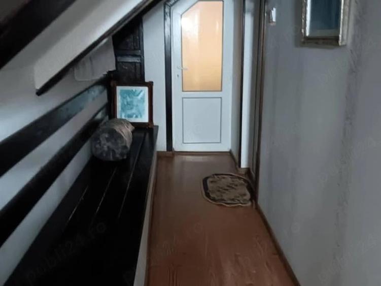 Casă individuală cu 5 camere cu Teren 680 Mp în Central