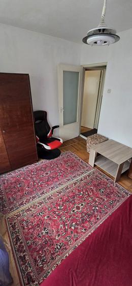 Apartament cu 2 camere semidecomandat în Soarelui