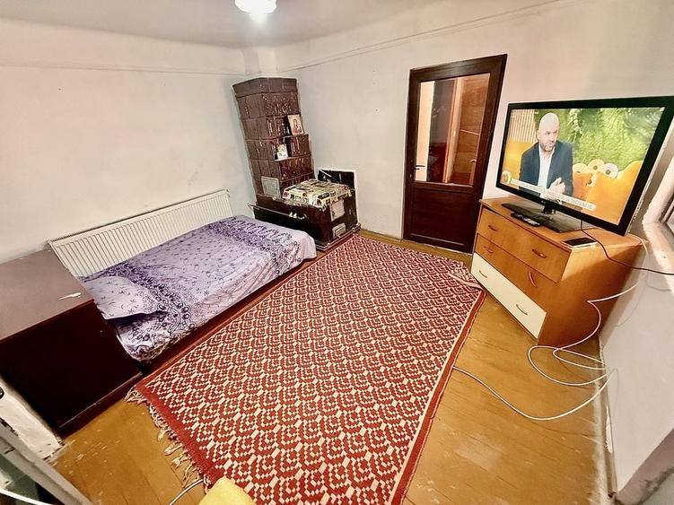 Casă cu 4 camere cu Teren 350 Mp în Central