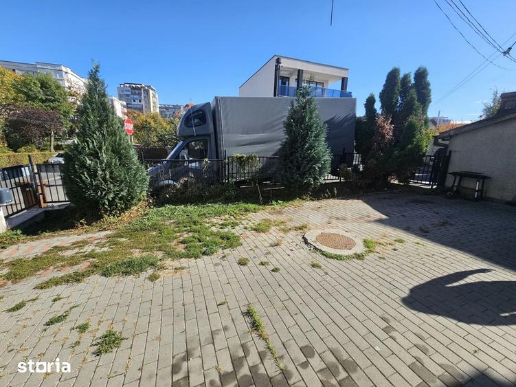 Casă cu 5 camere cu Teren 250 Mp în Gheorgheni