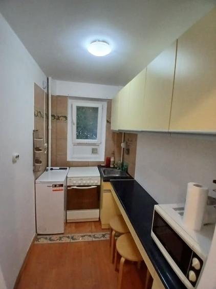 Apartament cu 2 camere decomandat, mobilat în Dorobanți