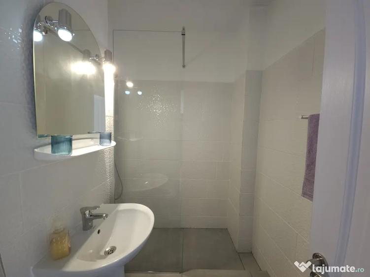 Apartament cu 2 camere semidecomandat în Central