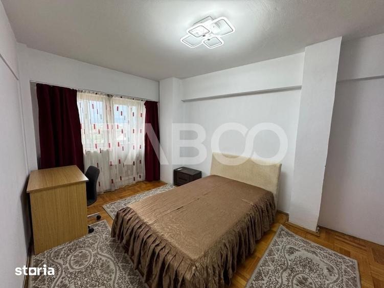 Apartament cu 4 camere decomandat în Turnișor