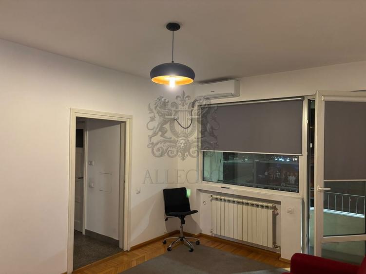 Apartament cu 3 camere semidecomandat, mobilat în Cișmigiu